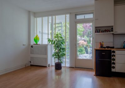 Achterkant Studio Meidoornlaan 73 in Vianen. Is per direct te huur.